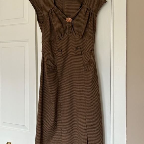 Retro Dresses - Picture 4 of 11